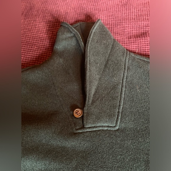 👚 2/$15 Old Navy Hunter Green Sweater, Size Youth 14-16, Never Worn! - Picture 1 of 9